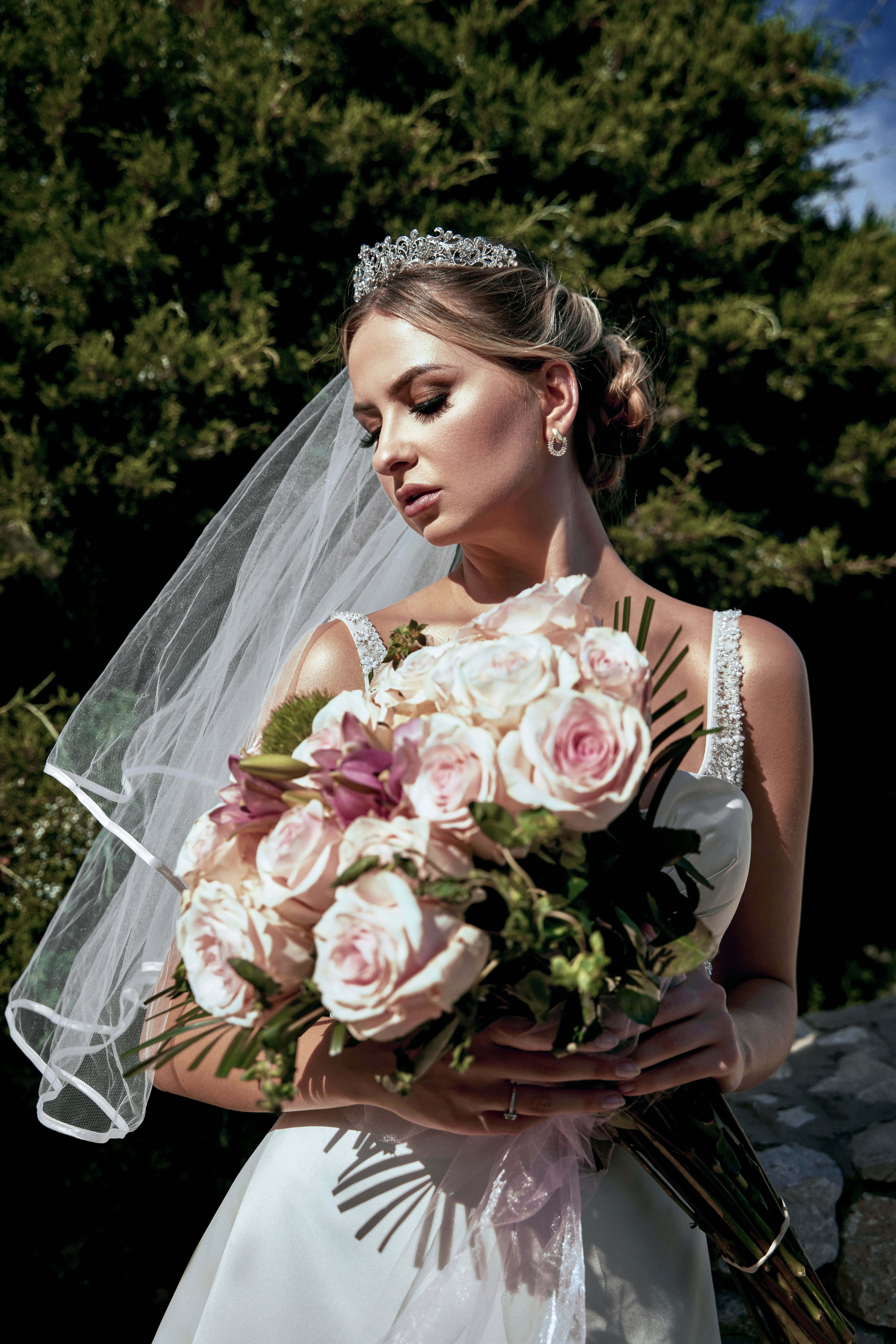 Why Hire A Professional Makeup Artist For A Special Occasion-Angeline Jasmine Beauty